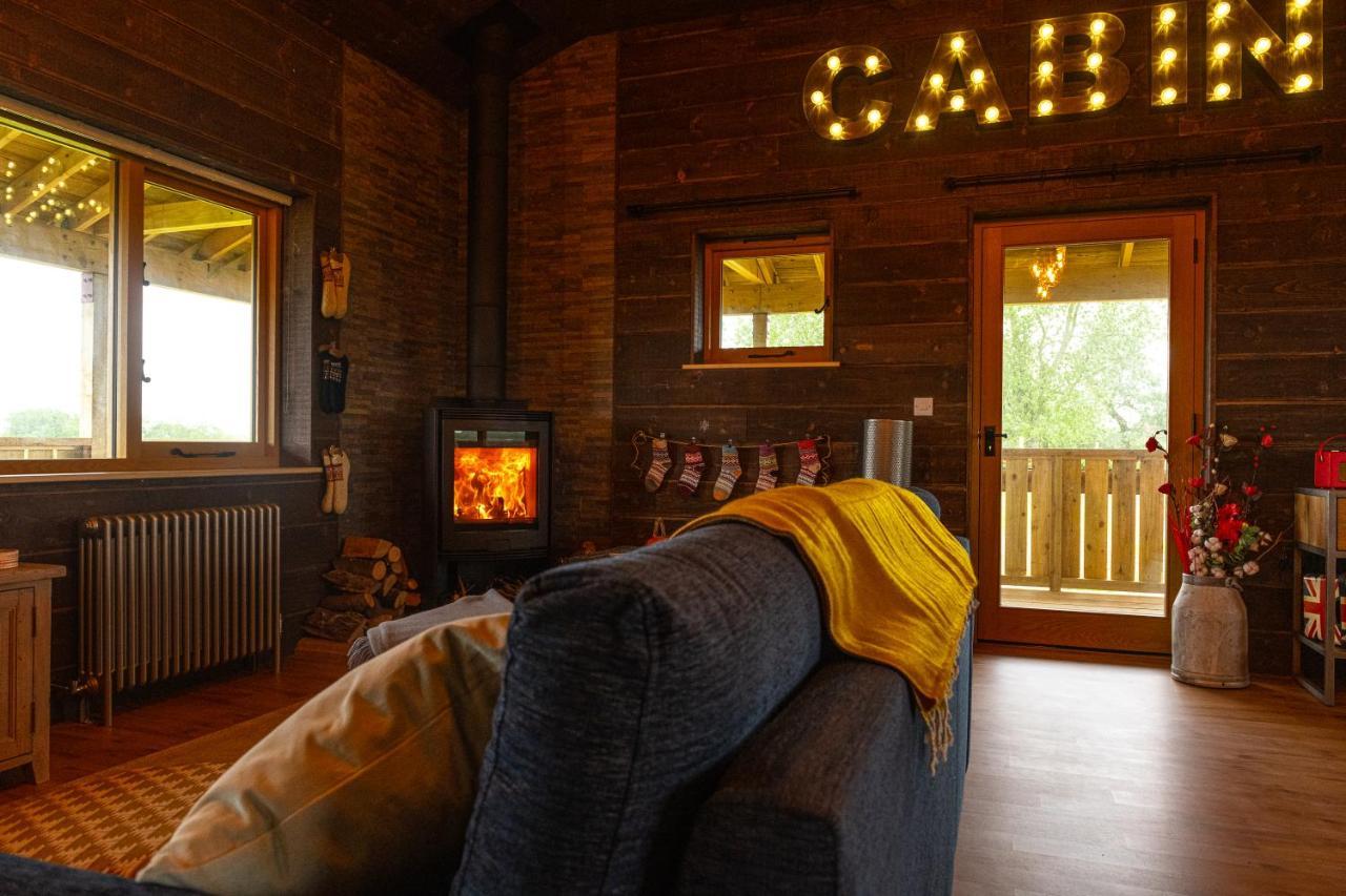 Luxury Log Cabin With A Hot Tub Stone  Dış mekan fotoğraf