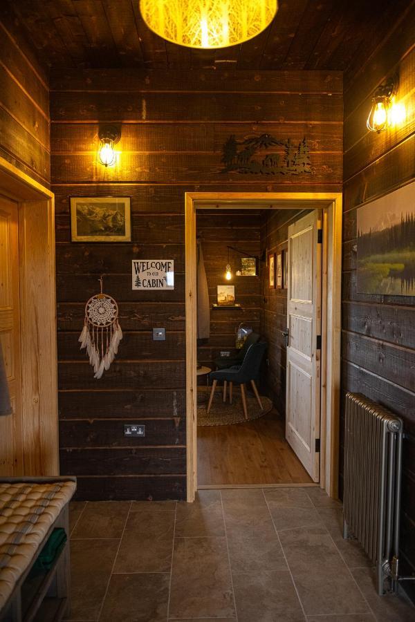 Luxury Log Cabin With A Hot Tub Stone  Dış mekan fotoğraf